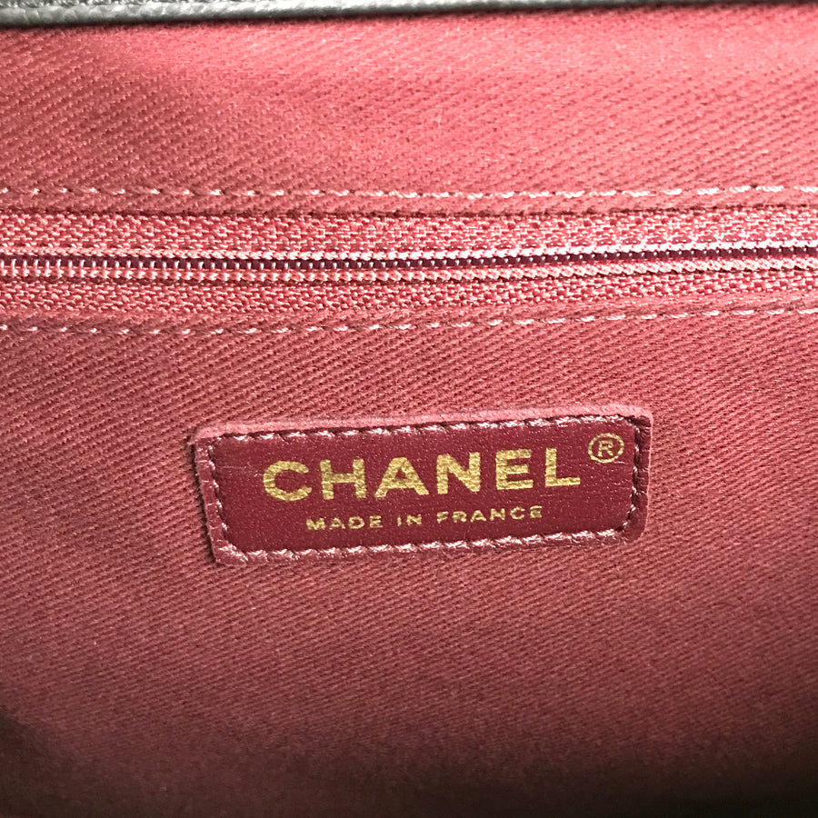 CHANEL Business Affinity Shoulder bag