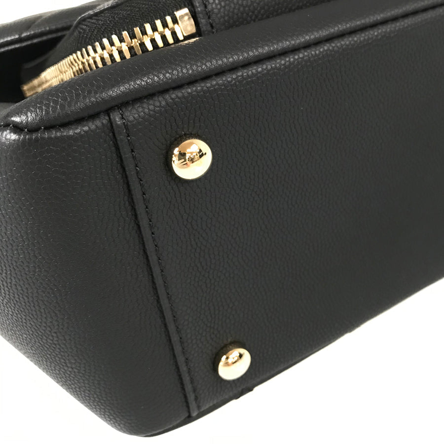 CHANEL Business Affinity Shoulder bag