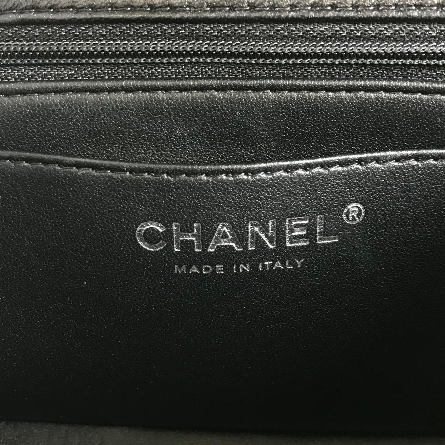 CHANEL Matelasse Shoulder bag