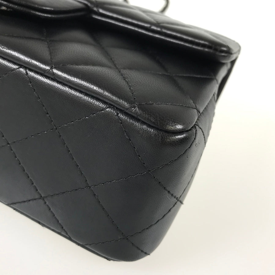 CHANEL Matelasse Shoulder bag