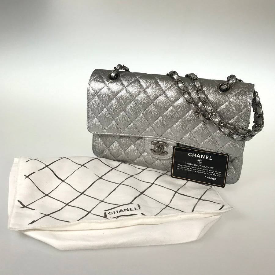 CHANEL Matelasse 25 Shoulder bag
