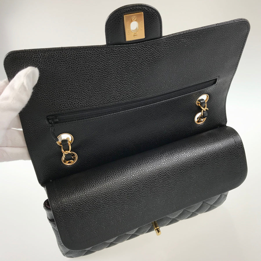 CHANEL Matelasse 25 Shoulder bag