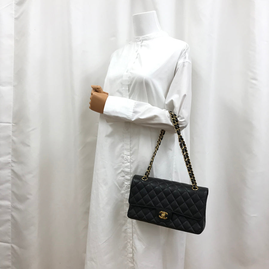 CHANEL Matelasse 25 Shoulder bag