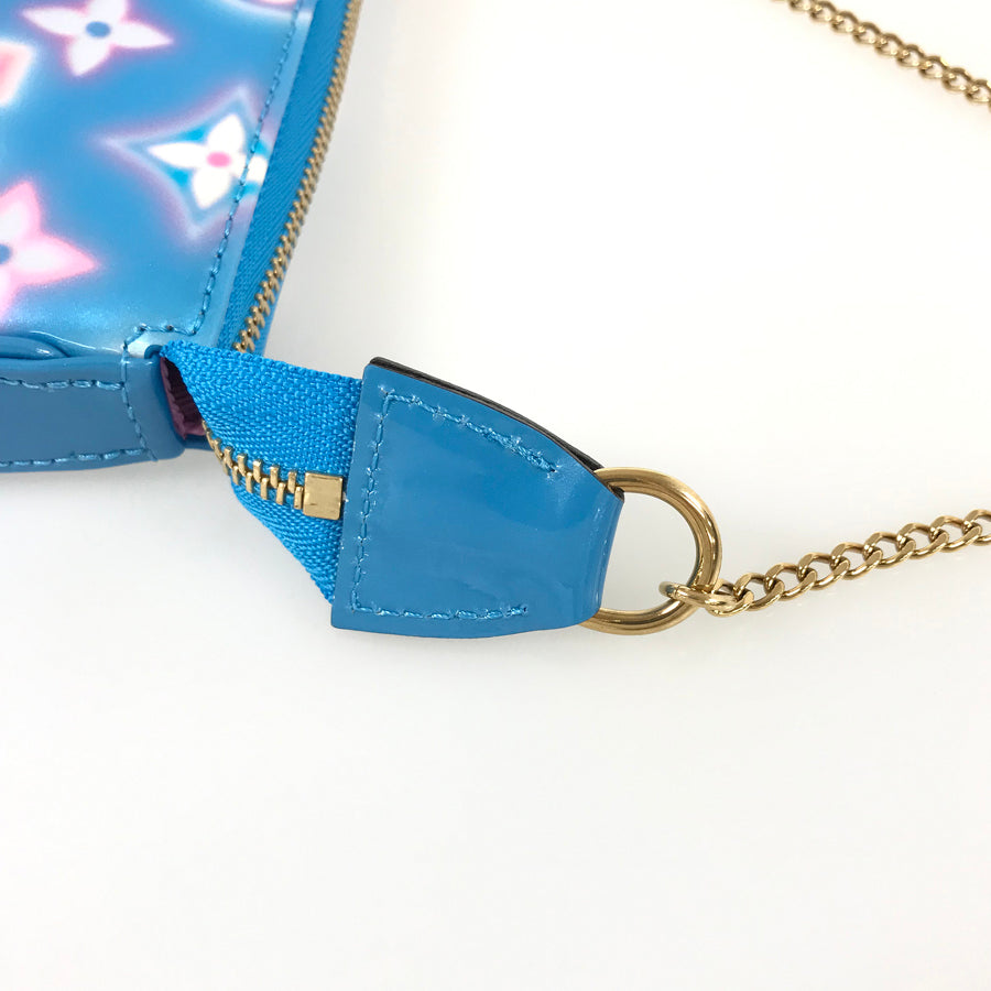LOUIS VUITTON Vernis Mini Pochette Accessoires M81156 Pouch