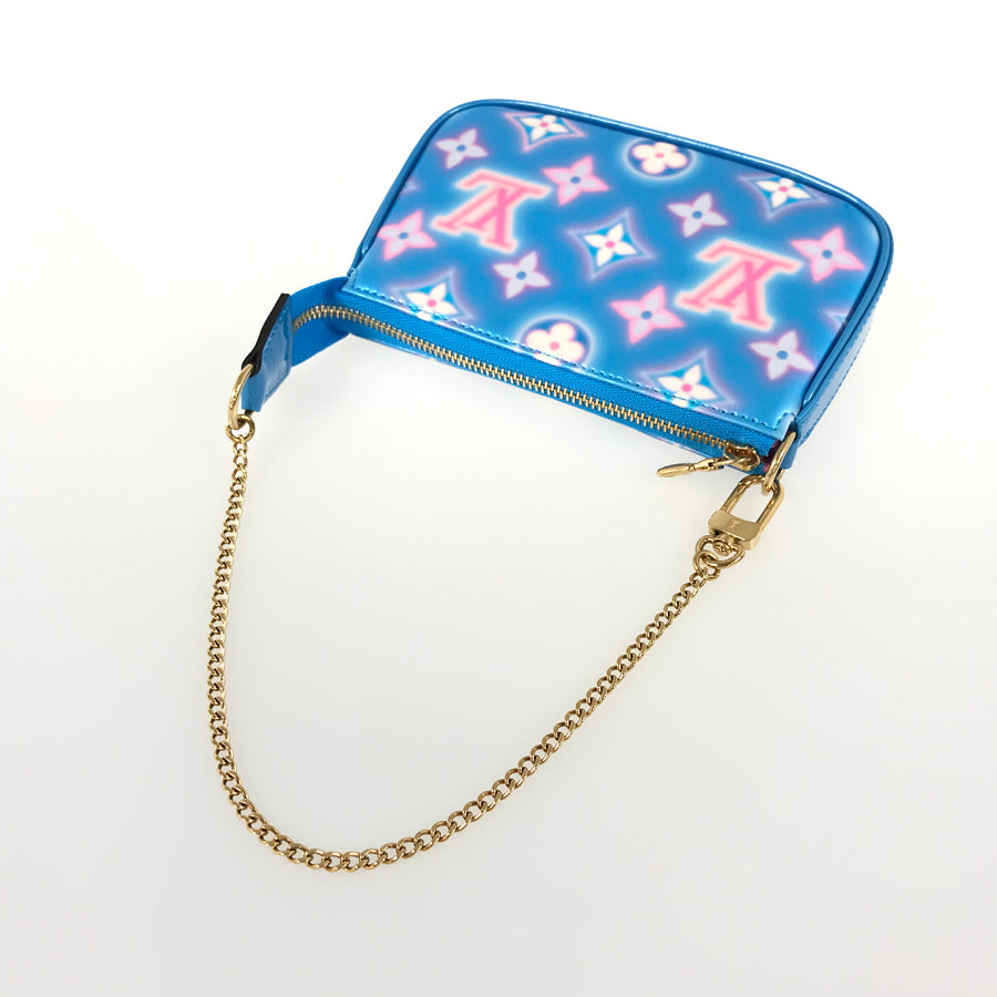 LOUIS VUITTON Vernis Mini Pochette Accessoires M81156 Pouch
