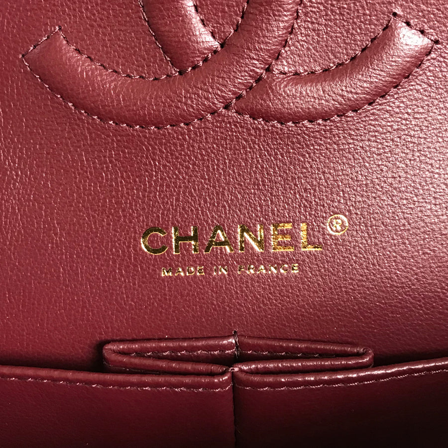 CHANEL Matelasse 25 Shoulder bag