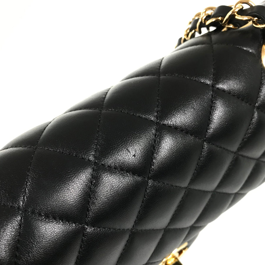 CHANEL Matelasse 25 Shoulder bag