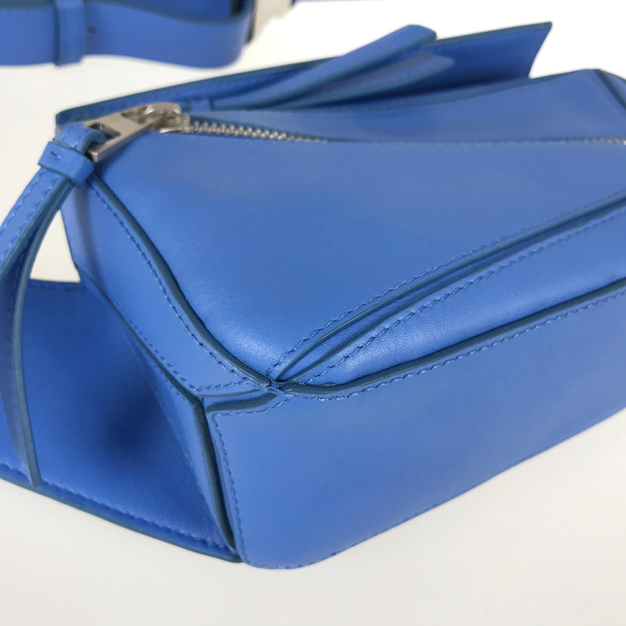 LOEWE Puzzle Bumbag Mini B510U89X02 Sling bag