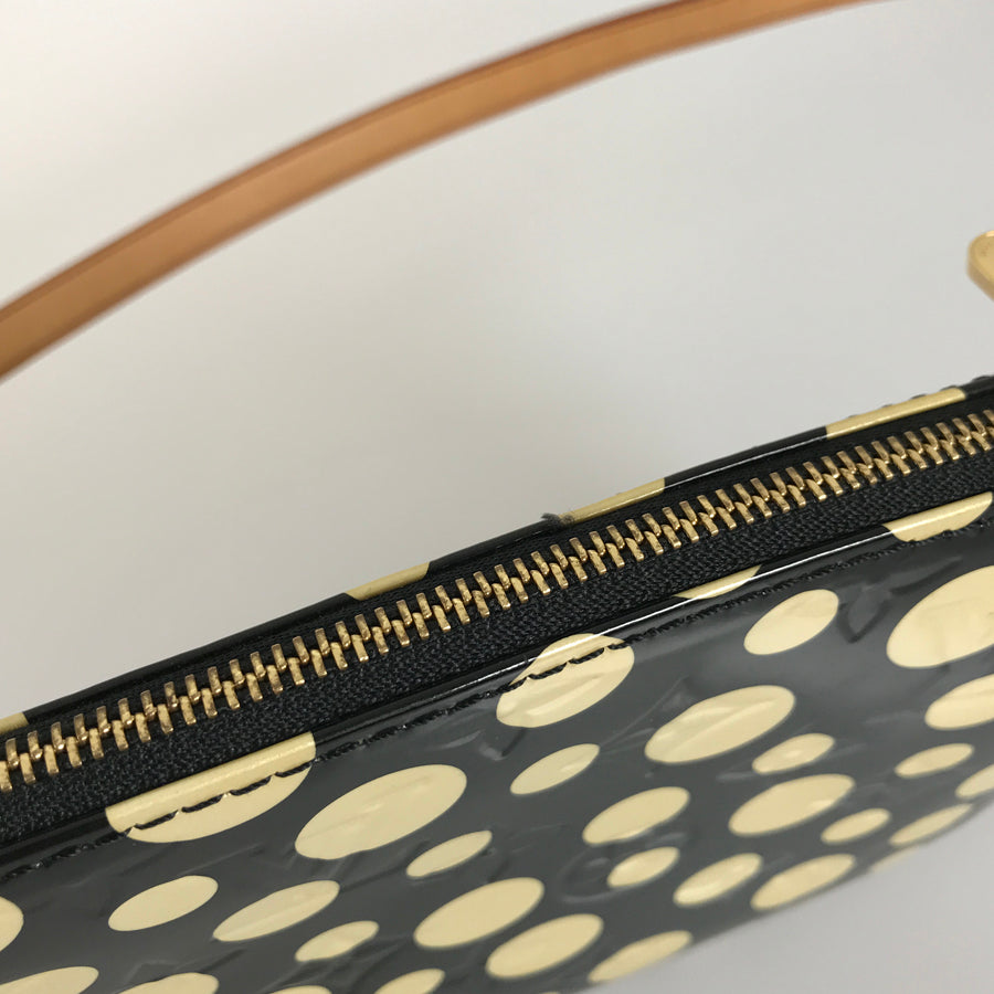LOUIS VUITTON Vernis Dot Infinity Pochette Accessoires M91427 Pouch