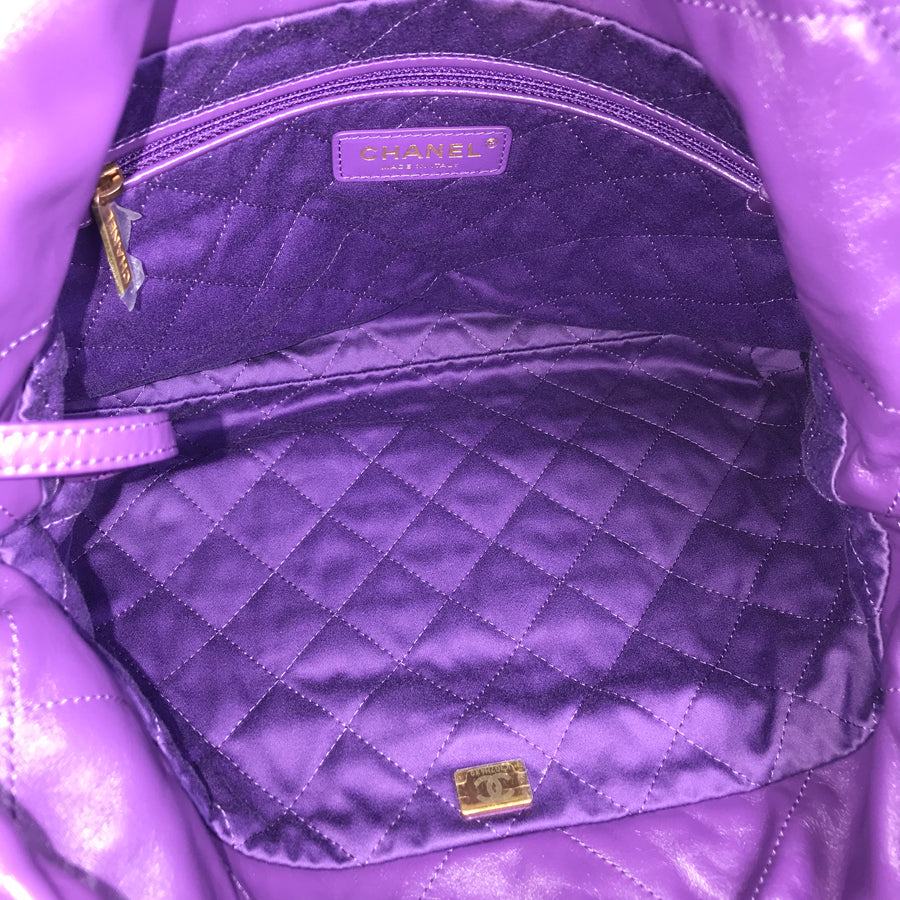 CHANEL Chanel 22 Small Shoulder bag