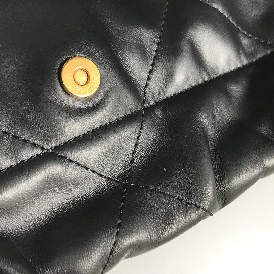 CHANEL Chanel 22 Small Shoulder bag