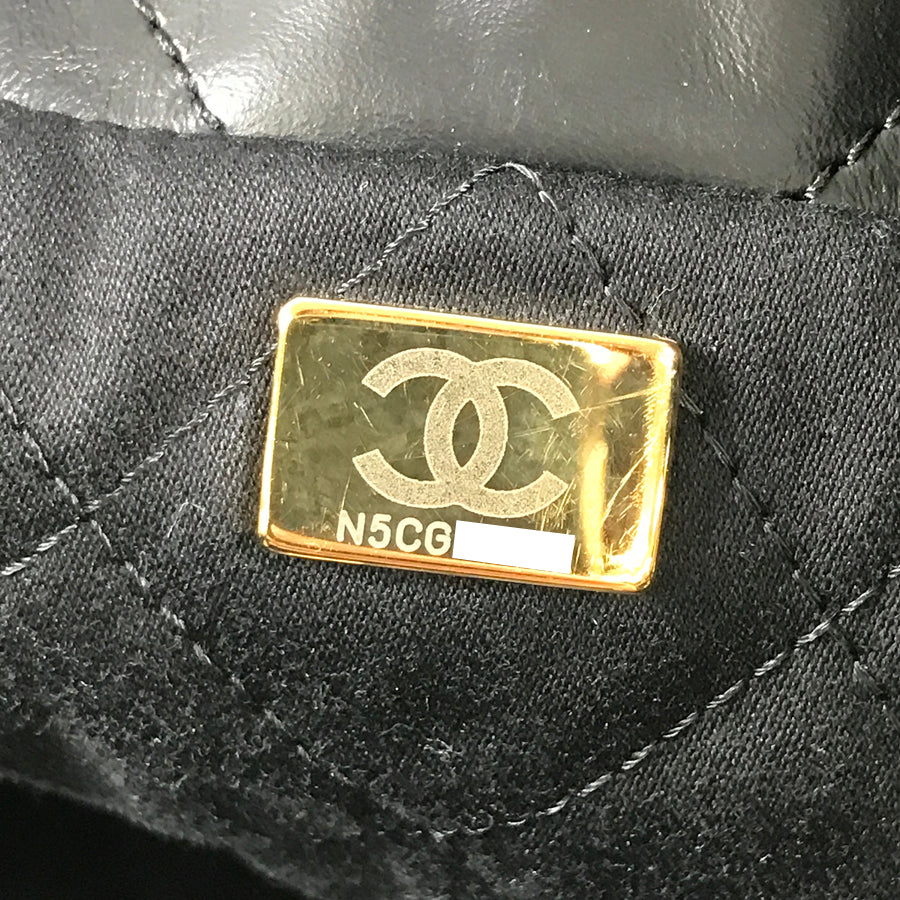 CHANEL Chanel 22 Small Shoulder bag