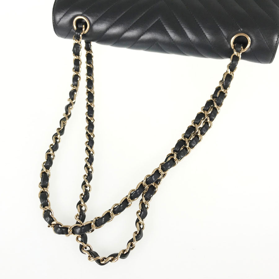 CHANEL V Stitch Shoulder bag