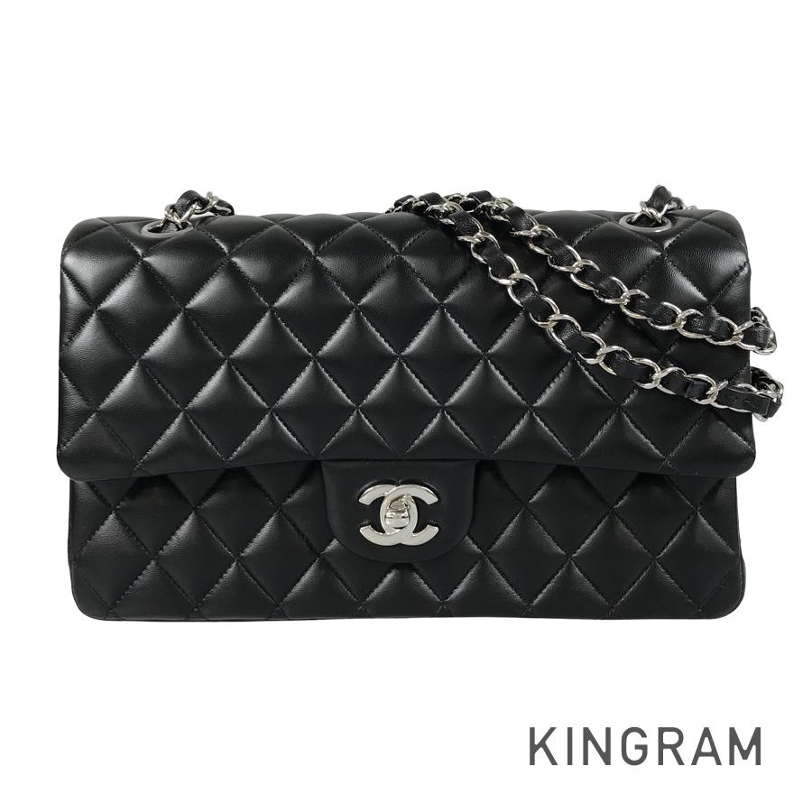 CHANEL Matelasse 25 Shoulder bag
