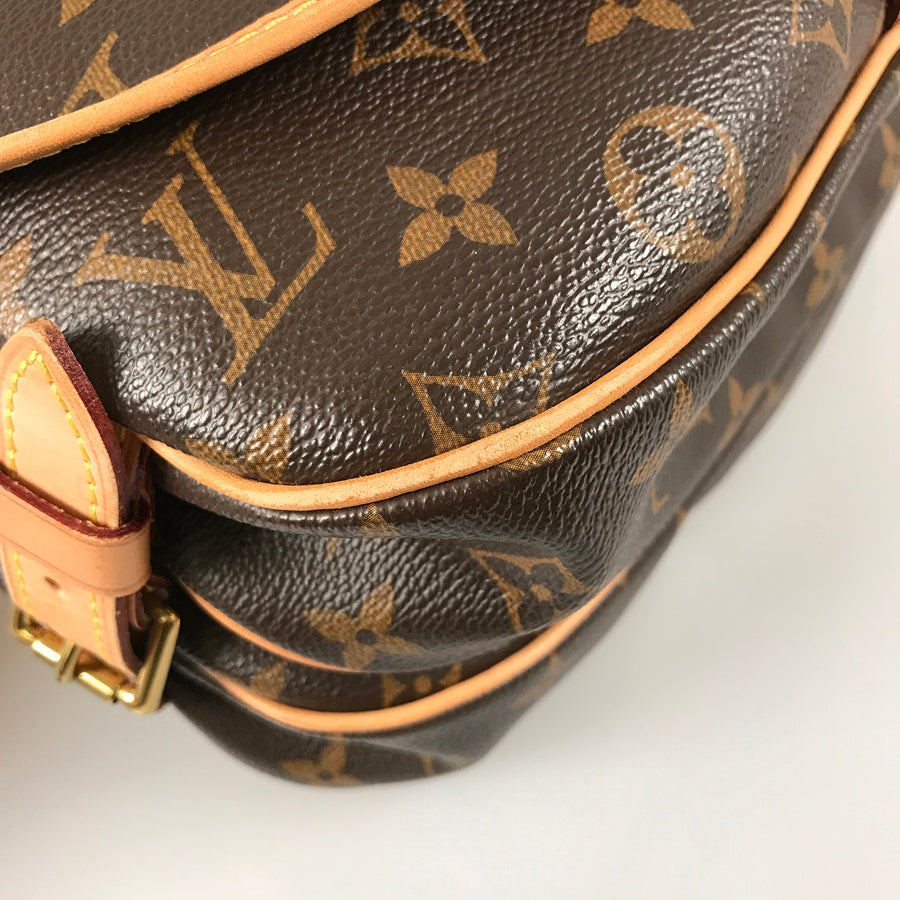 LOUIS VUITTON Monogram Saumur 30 M42256 Shoulder bag