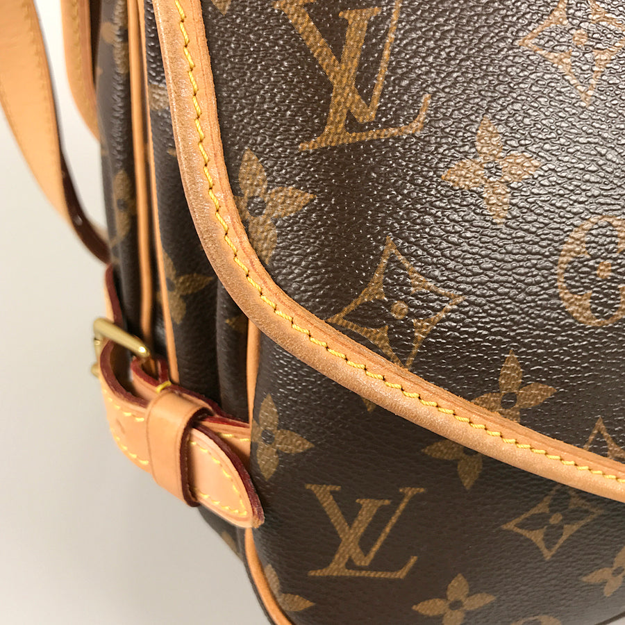 LOUIS VUITTON Monogram Saumur 30 M42256 Shoulder bag