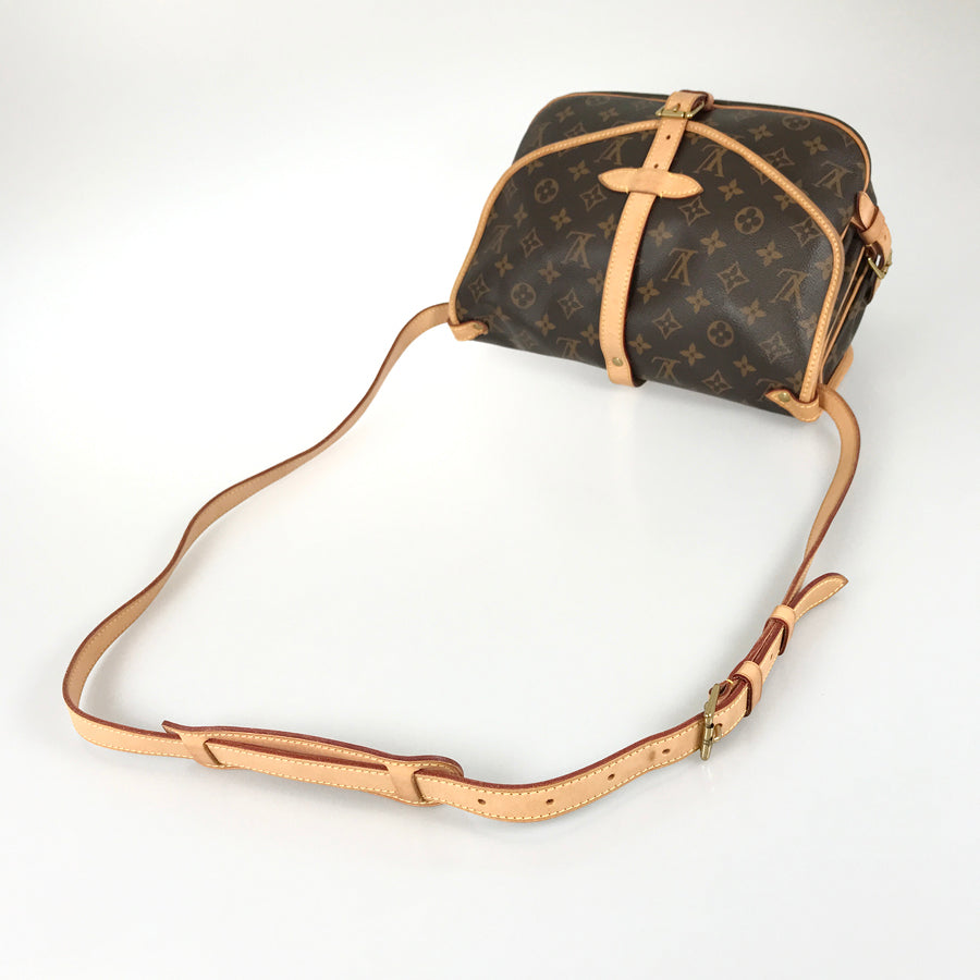 LOUIS VUITTON Monogram Saumur 30 M42256 Shoulder bag