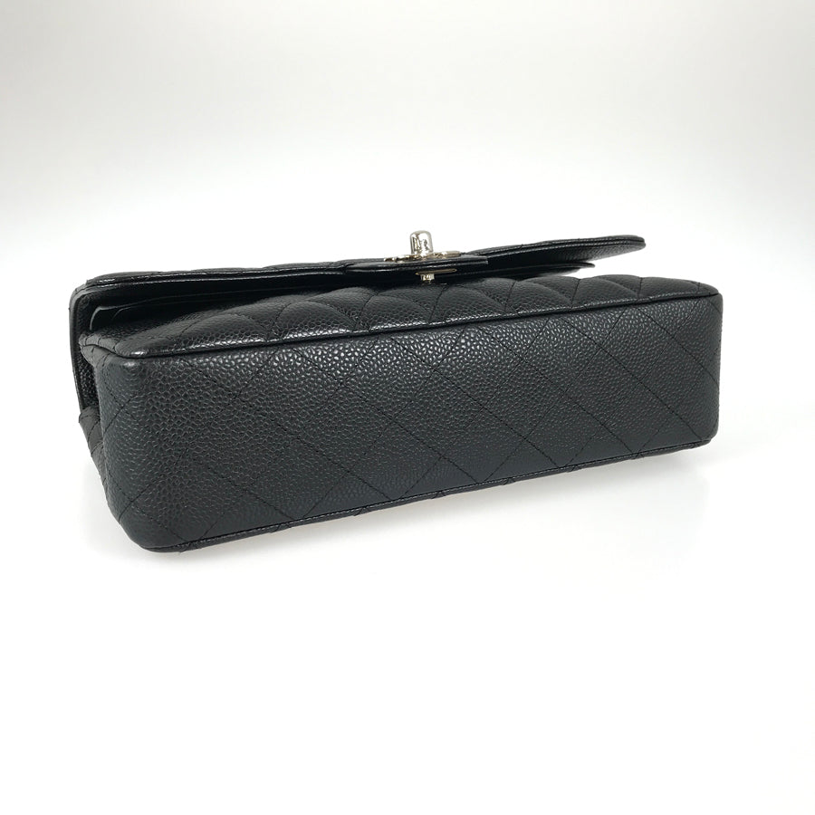 CHANEL Matelasse 25 Shoulder bag