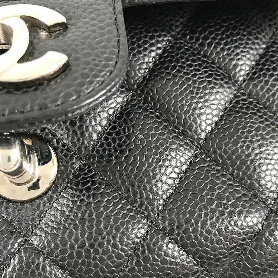 CHANEL Matelasse 25 Shoulder bag
