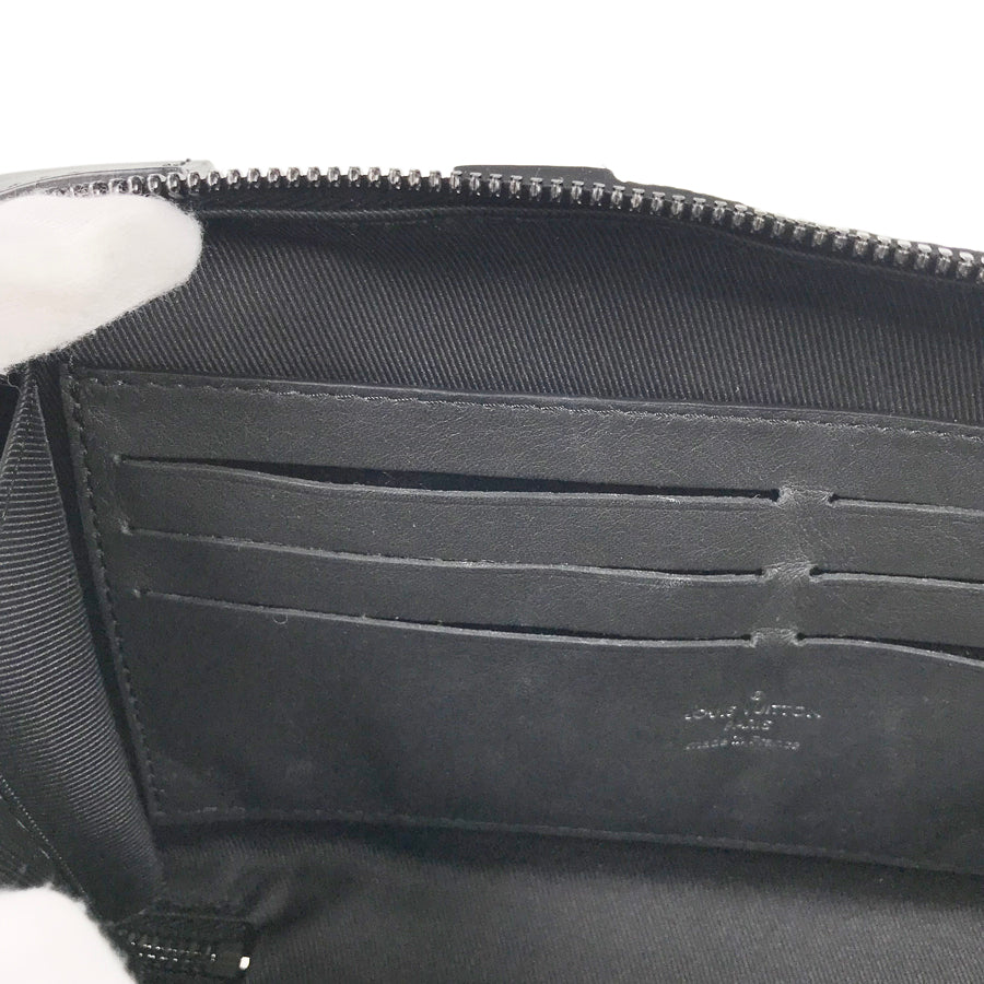 LOUIS VUITTON Taurillon Leather Soft Trunk Wallet M80224 Shoulder bag