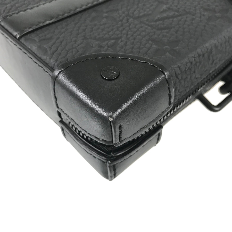 LOUIS VUITTON Taurillon Leather Soft Trunk Wallet M80224 Shoulder bag