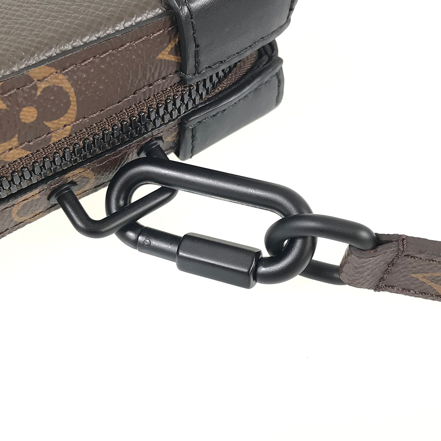 LOUIS VUITTON Taiga Monogram Soft Trunk Wallet M30697 Shoulder bag