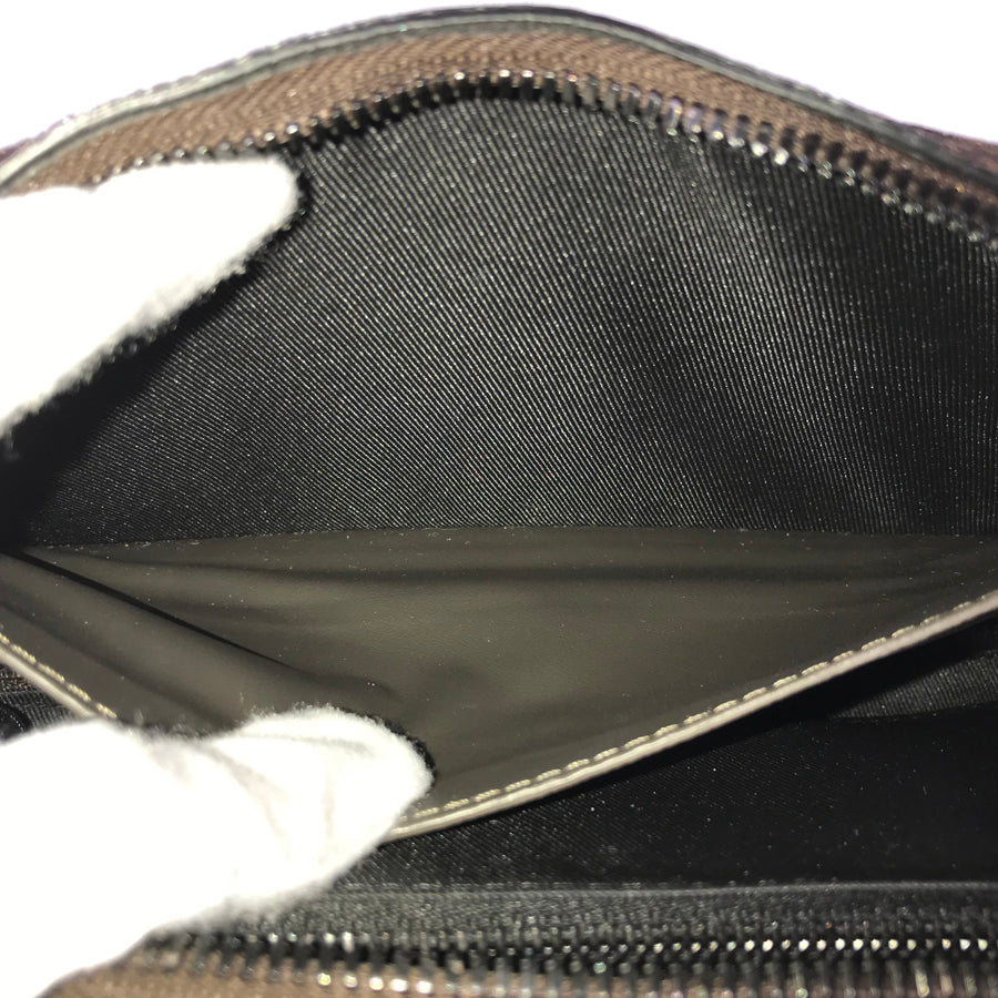 LOUIS VUITTON Taiga Monogram Soft Trunk Wallet M30697 Shoulder bag