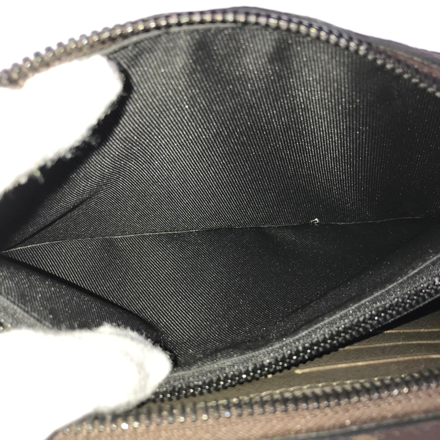 LOUIS VUITTON Taiga Monogram Soft Trunk Wallet M30697 Shoulder bag