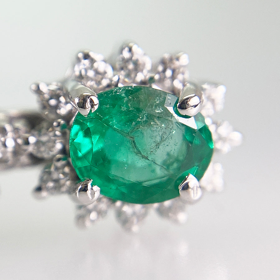 Earring White gold Emerald