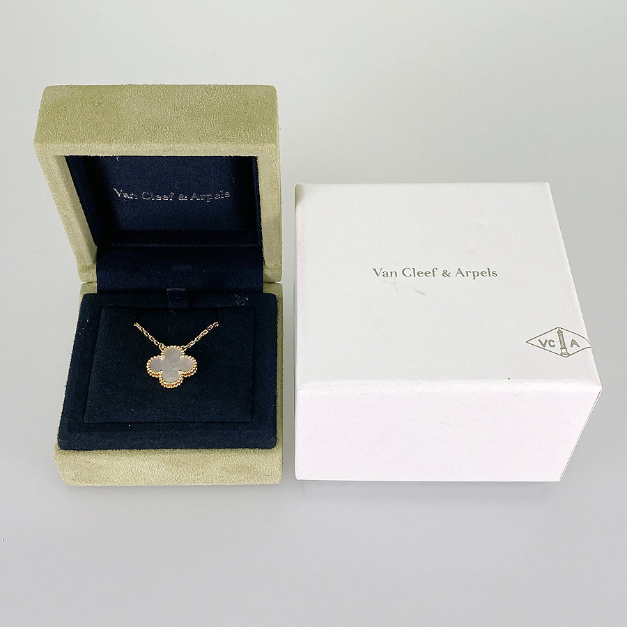 Van Cleef & Arpels Vintage Alhambra VCARA45900 Necklace