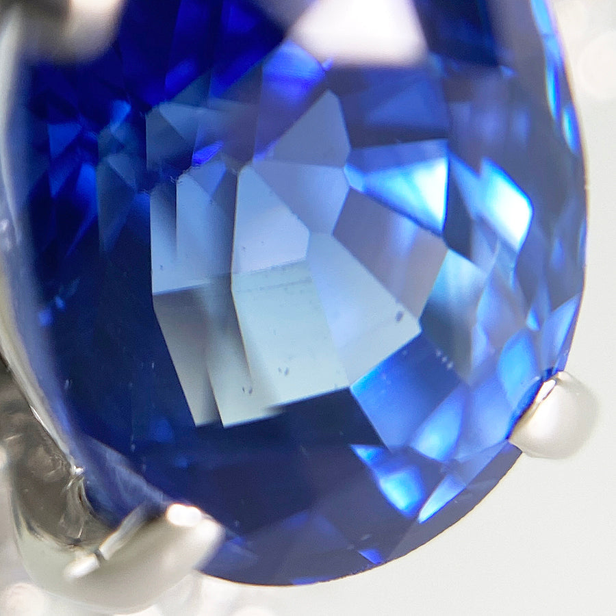 Ring Platinum Blue Sapphire