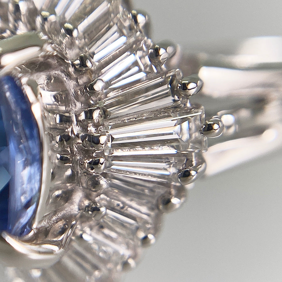 Ring Platinum Blue Sapphire
