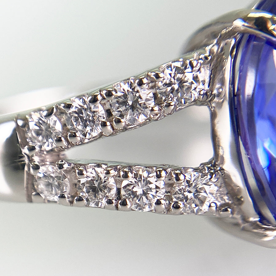 Ring Platinum Tanzanite
