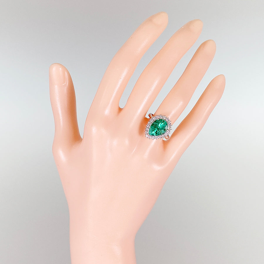Ring Platinum Emerald