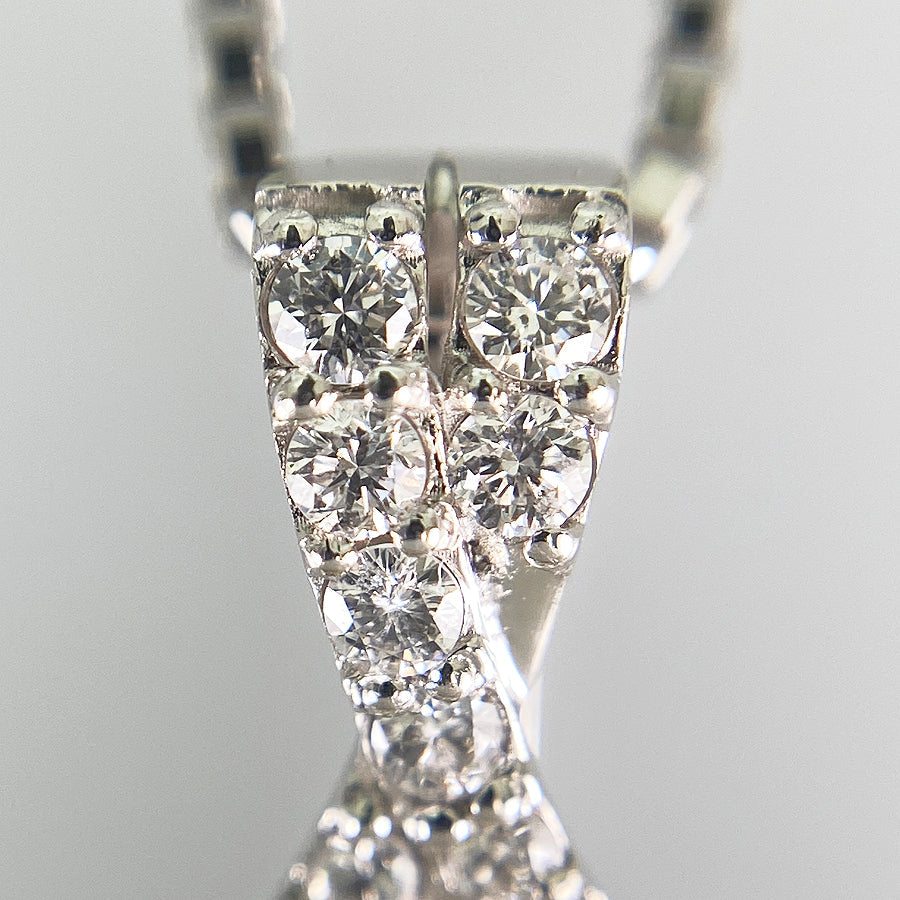 Necklace Platinum Platinum Yellow gold Diamond
