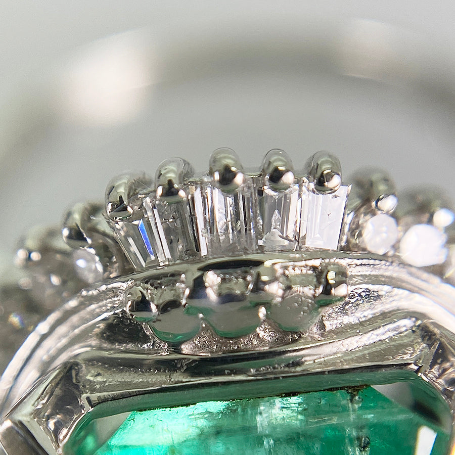 Ring Platinum Emerald