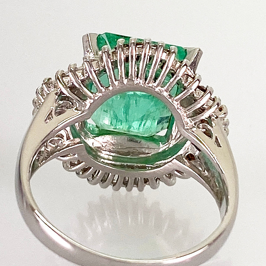 Ring Platinum Emerald