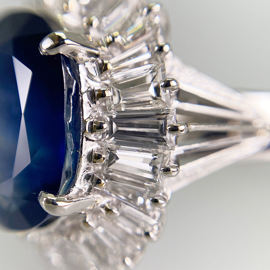 Ring Platinum Blue Sapphire