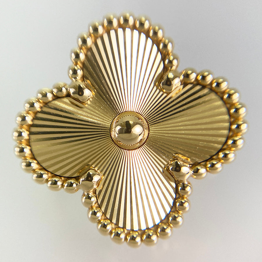 Van Cleef & Arpels Vintage Alhambra VCARP3JL00 Earring