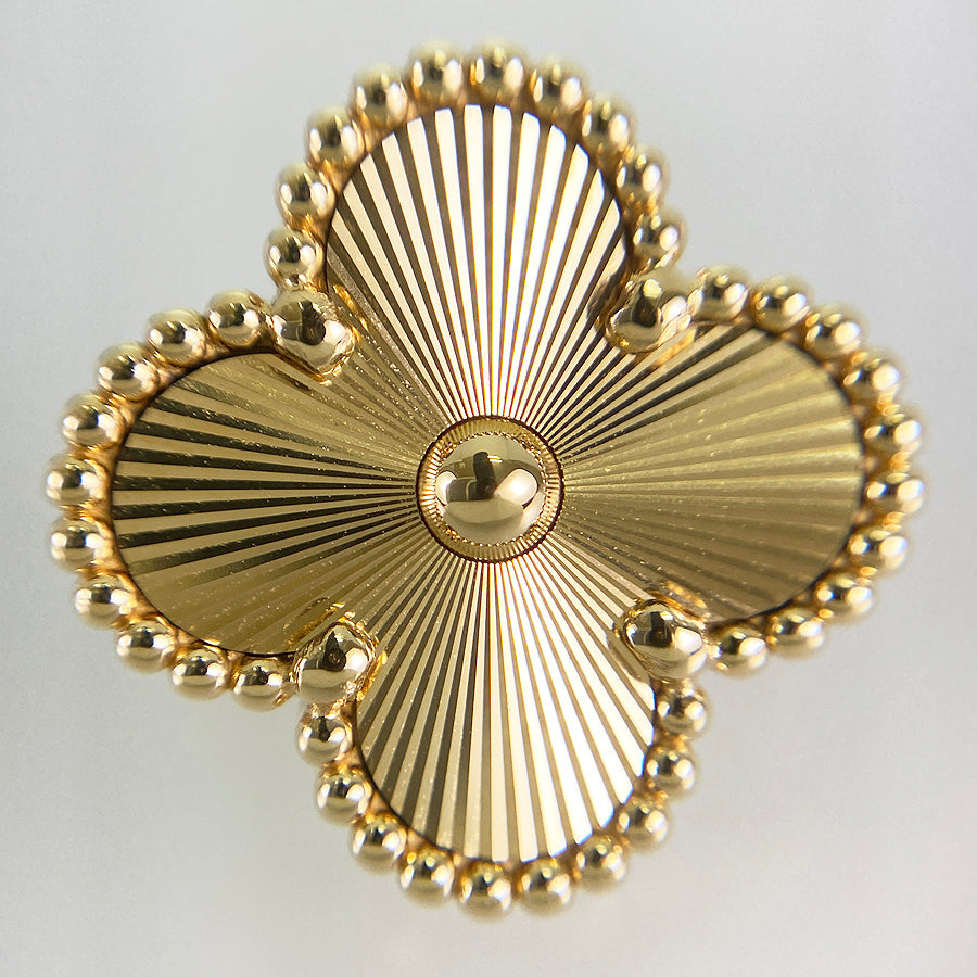Van Cleef & Arpels Vintage Alhambra VCARP3JL00 Earring