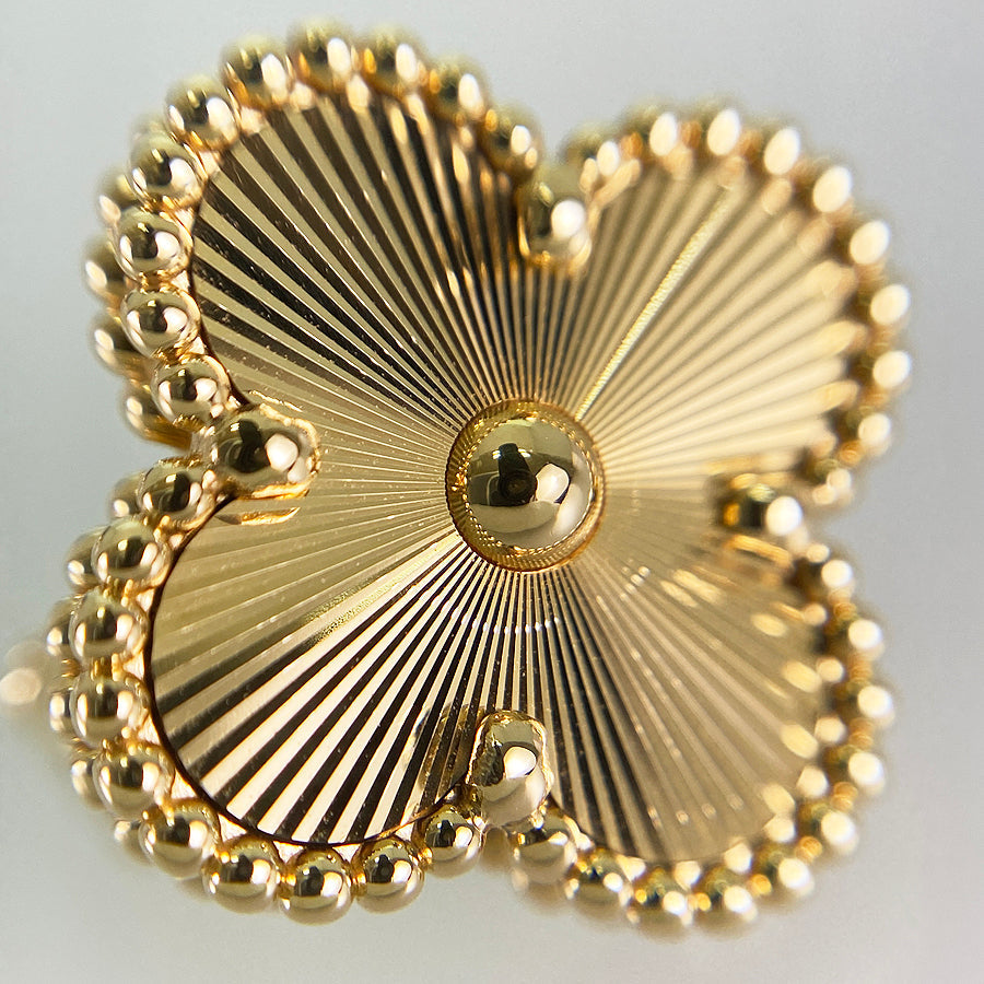 Van Cleef & Arpels Vintage Alhambra VCARP3JL00 Earring
