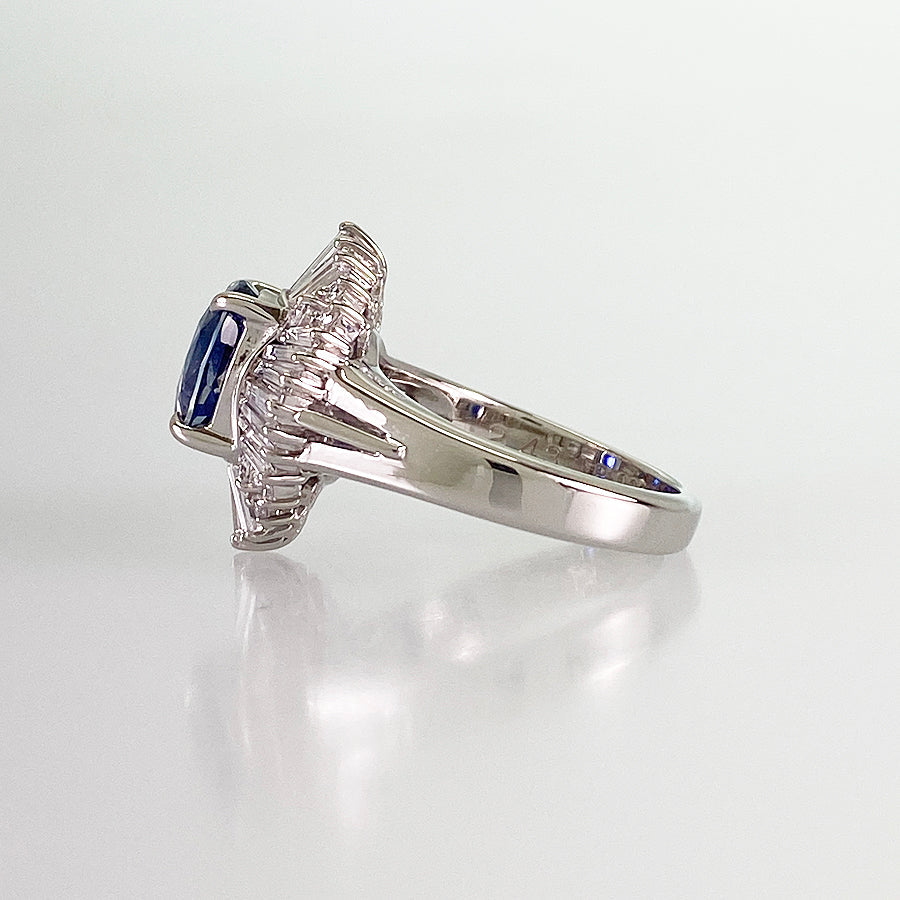 Ring Platinum Blue Sapphire