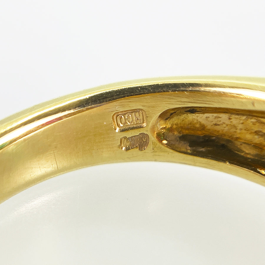 Queen Ring