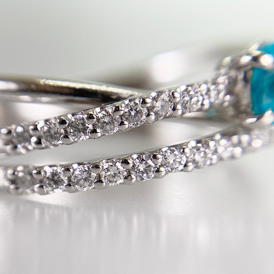 Ring Platinum Paraiba Tourmaline