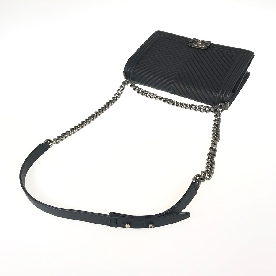 CHANEL Boy Chanel Chevron Shoulder bag