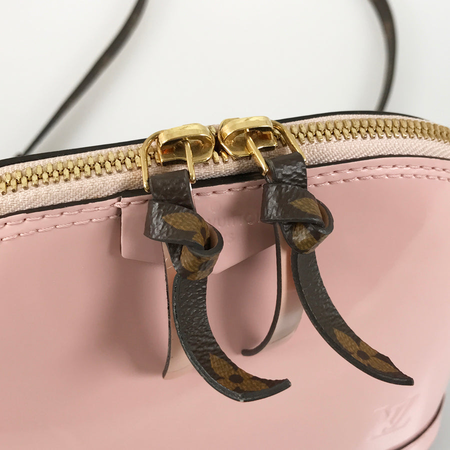 LOUIS VUITTON Vernis Alma MINI Chain M52750 Shoulder bag