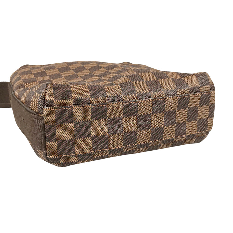 LOUIS VUITTON Damier Trotteur Beaubourg N41135 Shoulder bag