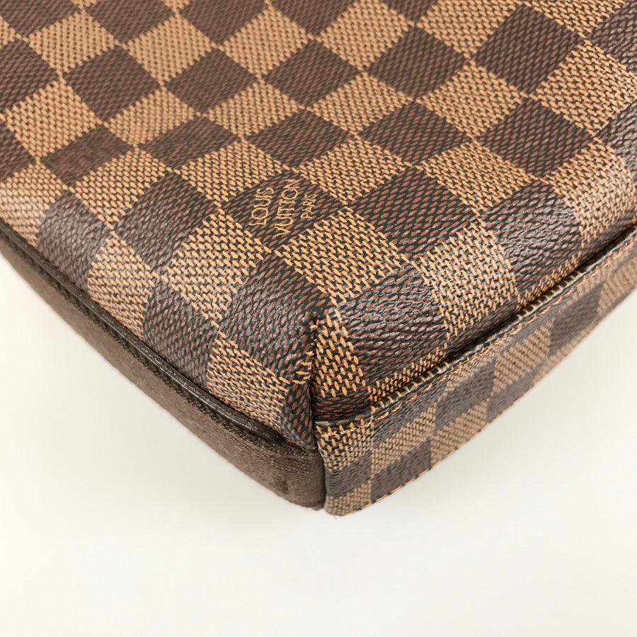 LOUIS VUITTON Damier Trotteur Beaubourg N41135 Shoulder bag
