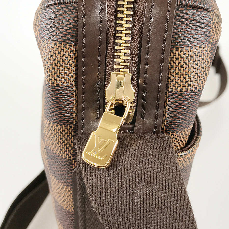 LOUIS VUITTON Damier Trotteur Beaubourg N41135 Shoulder bag