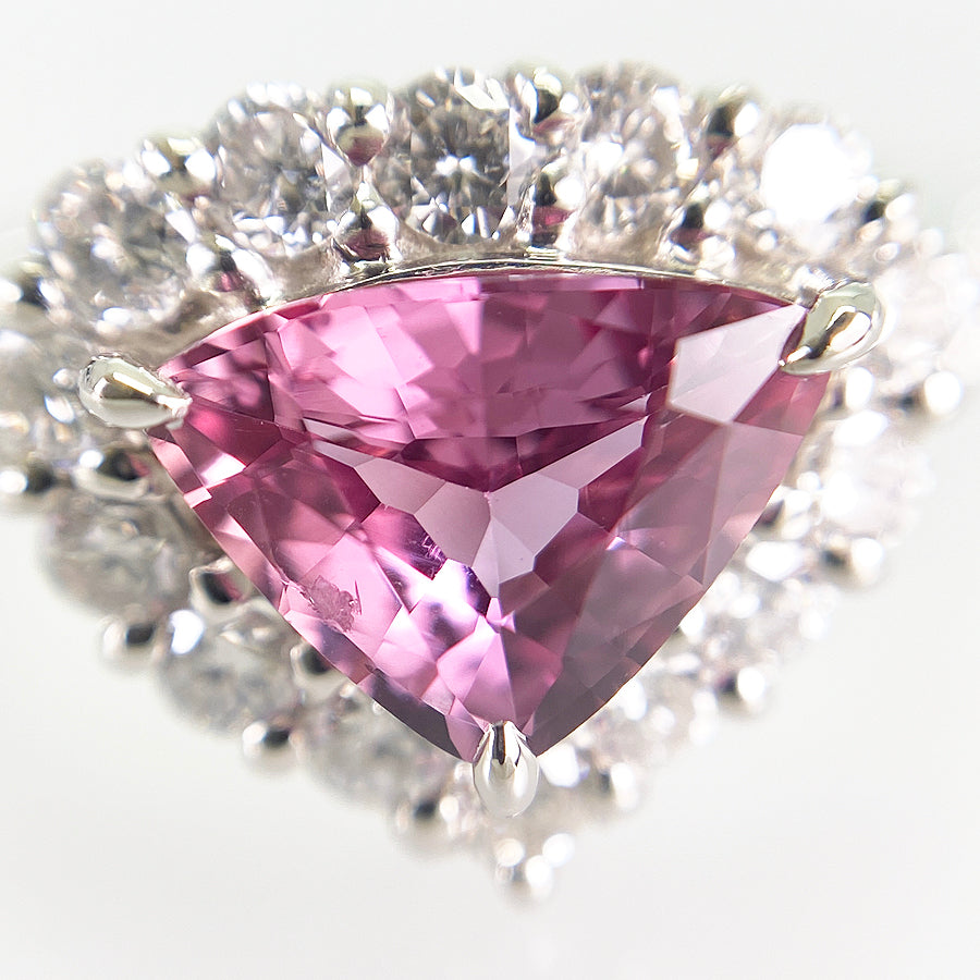 Ring Platinum Pink Sapphire